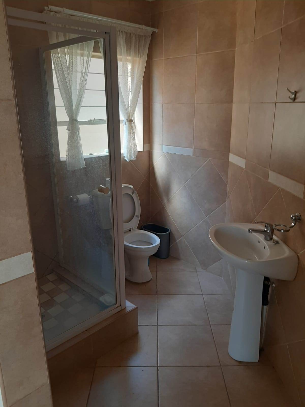 2 Bed Cluster in Randfontein photo number 8