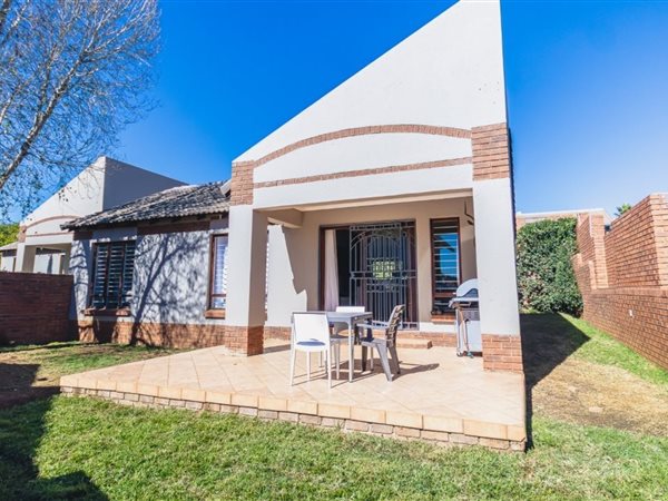 2 Bedroom Simplex 2 Bedroom Simplex