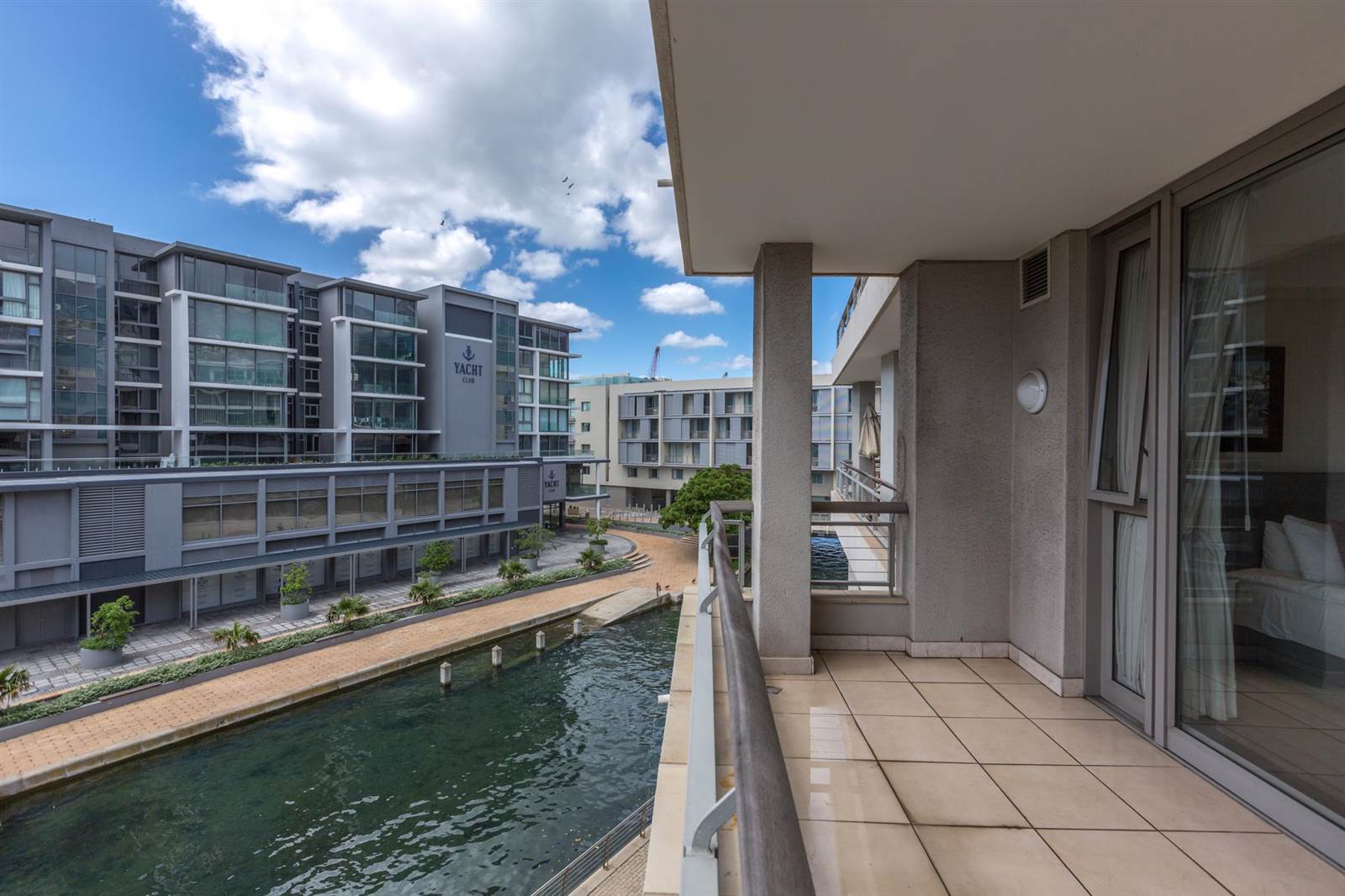 2 Bed Apartment in Foreshore photo number 17