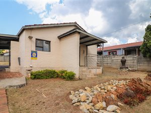 3 Bed House in Bosmont