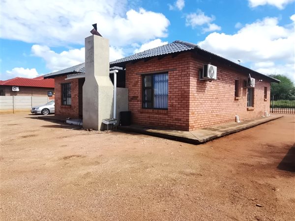 4 Bedroom House 4 Bedroom House