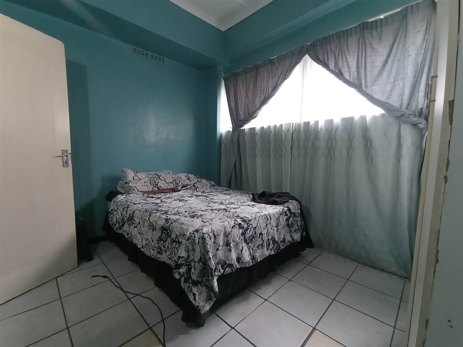 2 Bed Apartment in Pietermaritzburg Central photo number 7