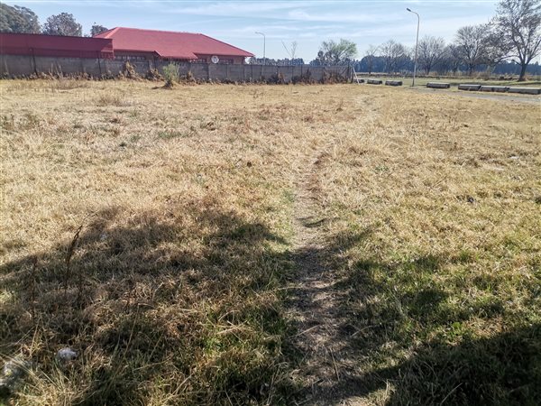 936 m² Land available in Middelburg Central