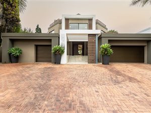 4 Bed House in Dainfern