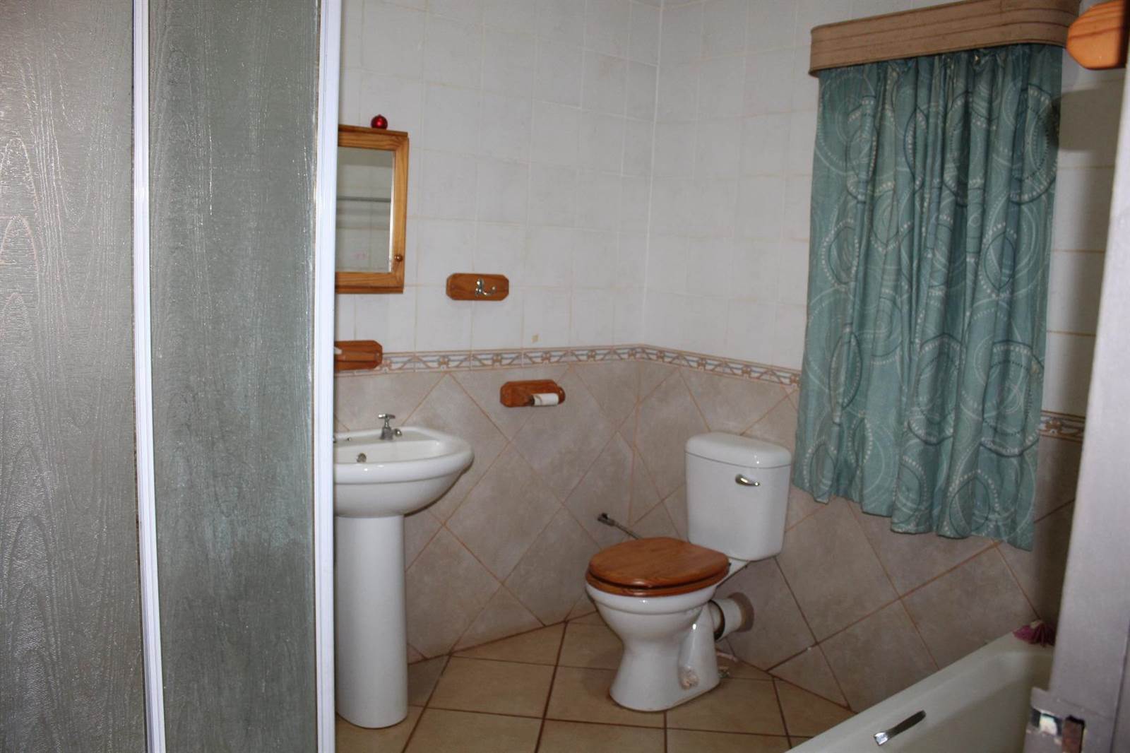 4 Bed House in Mookgophong (Naboomspruit) photo number 9