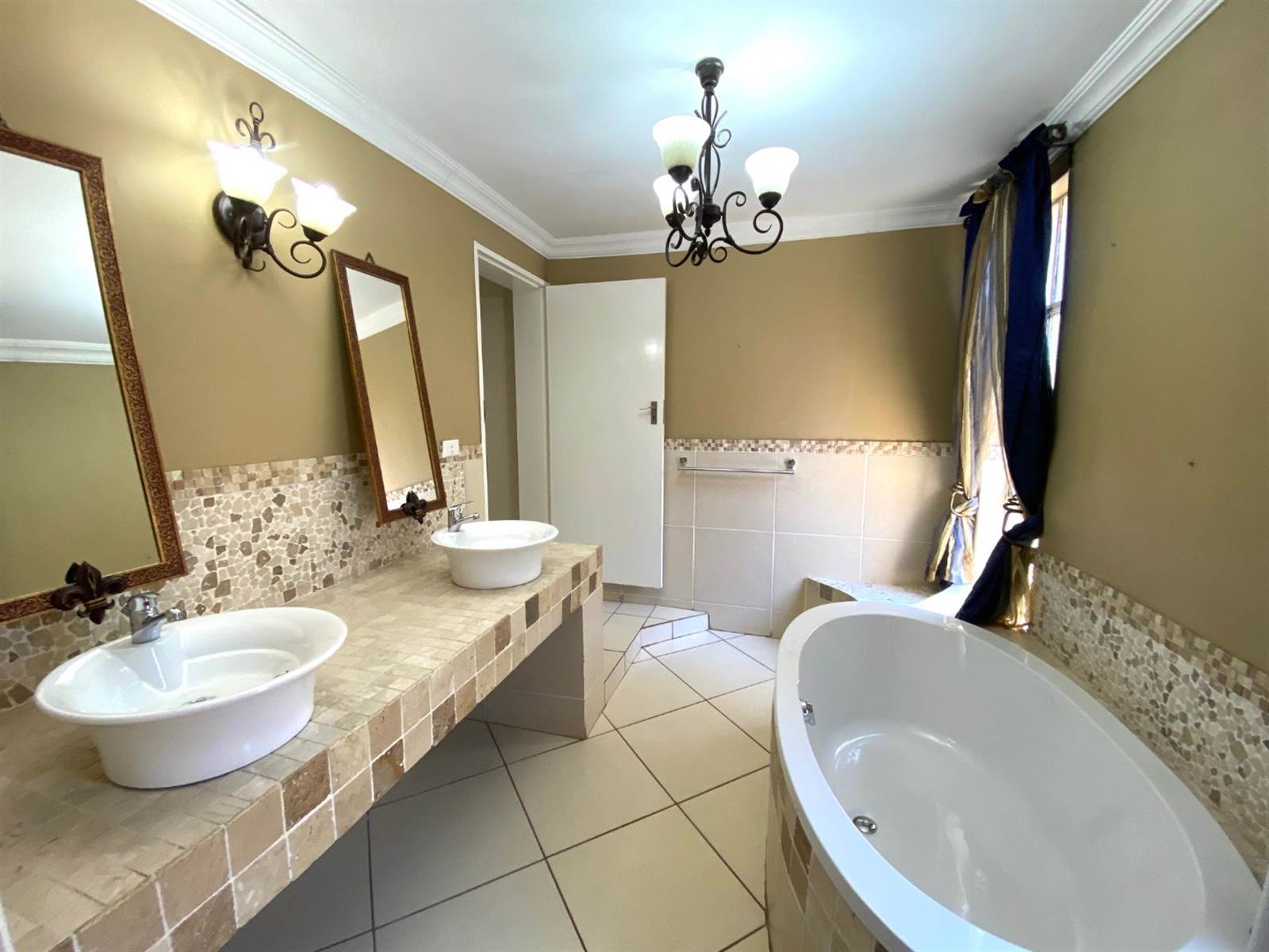5 Bed House in Doringkloof photo number 22
