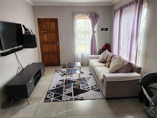 2 Bedroom House 2 Bedroom House