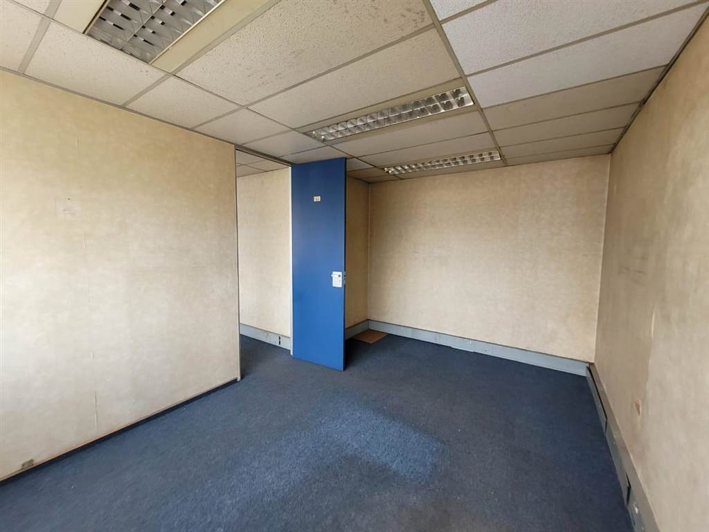108  m² Commercial space in Kempton Park Central photo number 6