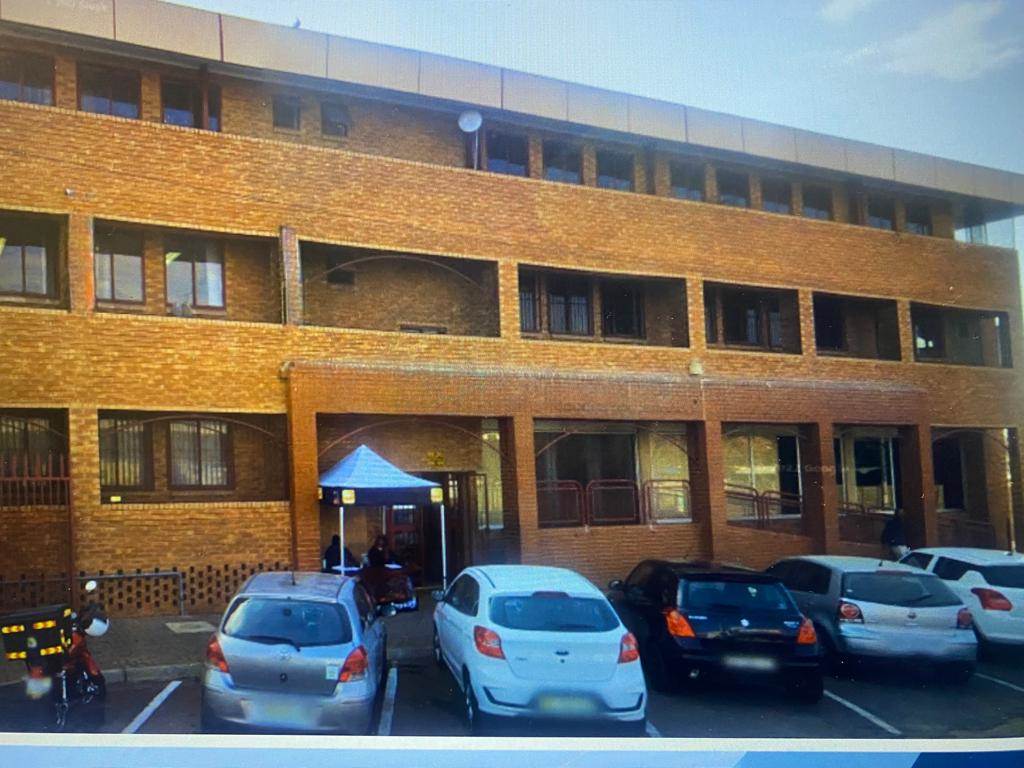 2550  m² Office Space in Rustenburg Central photo number 1