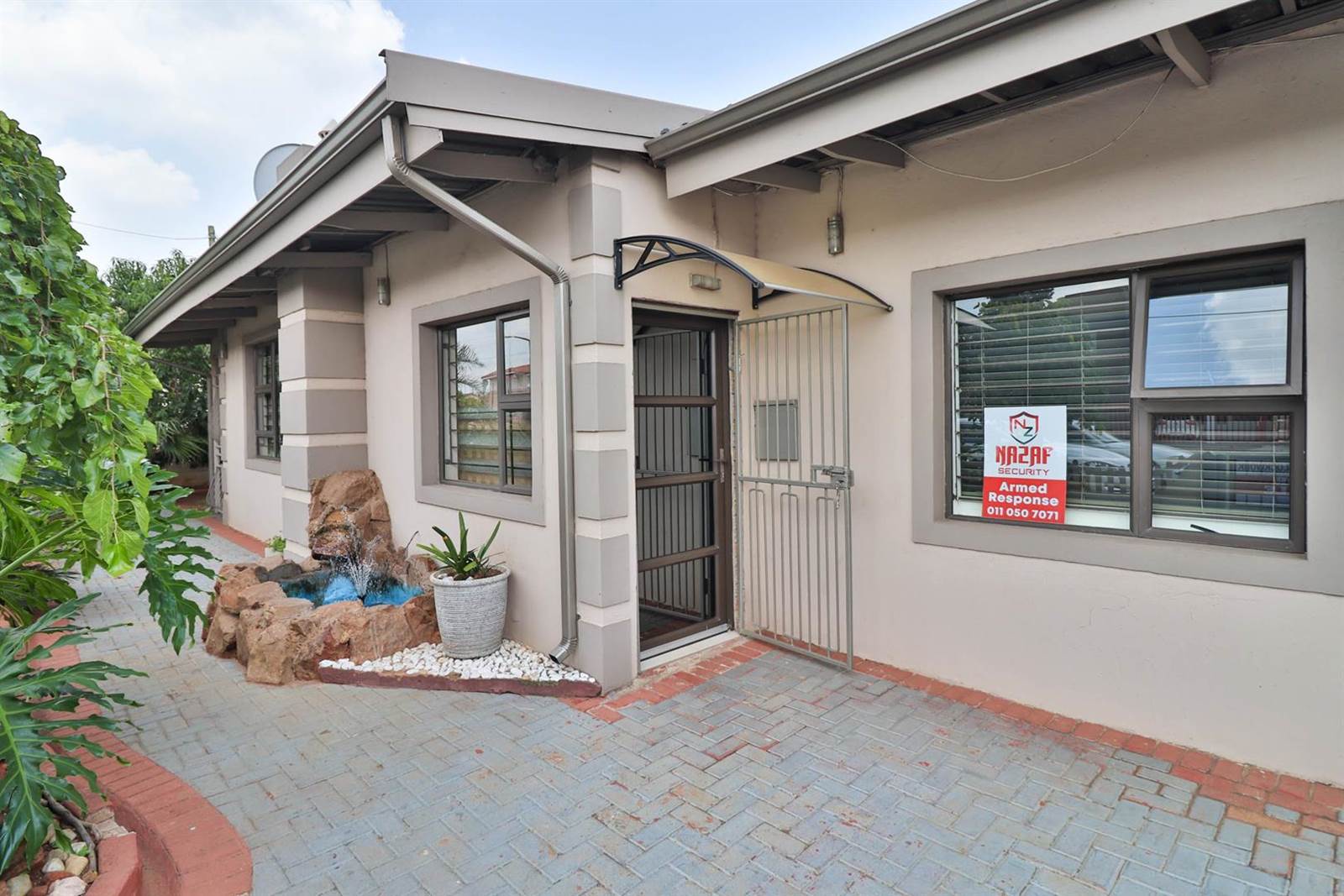 3 Bed House in Actonville photo number 4