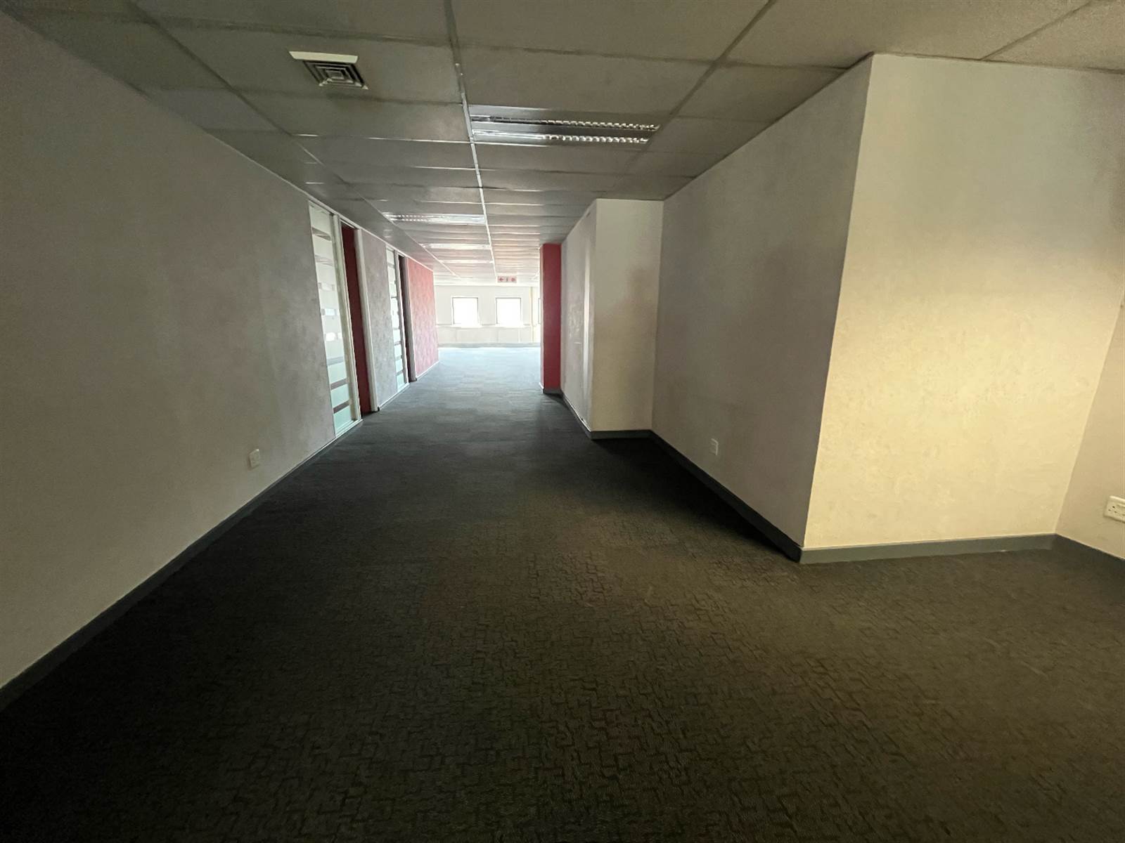 708  m² Commercial space in Bedfordview photo number 15