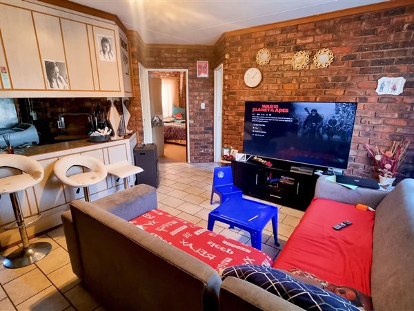 2 Bedroom Townhouse 2 Bedroom Townhouse