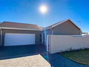 4 Bed House in Blue Hills