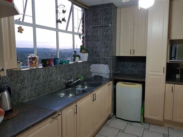 3 Bed Apartment in Wonderboom South