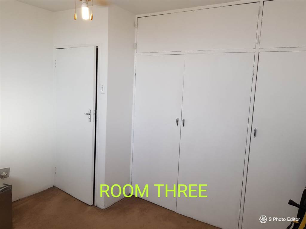 3 Bed Apartment in Wonderboom South photo number 15