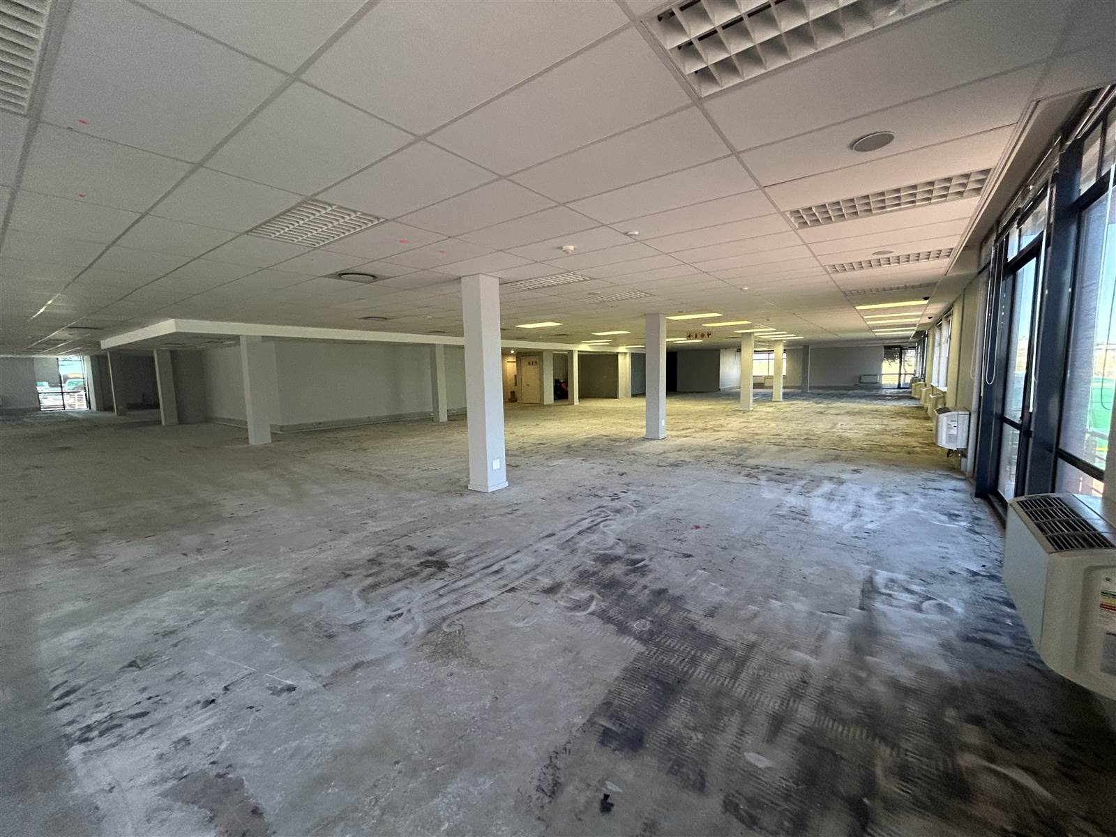 1023  m² Commercial space in Plattekloof photo number 8