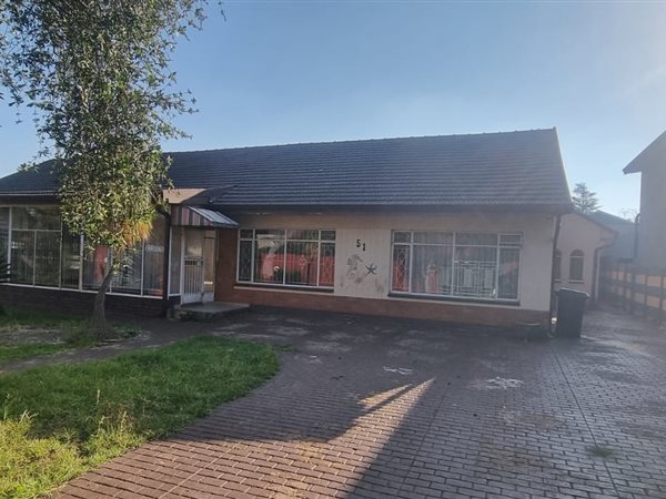 4 Bedroom House 4 Bedroom House