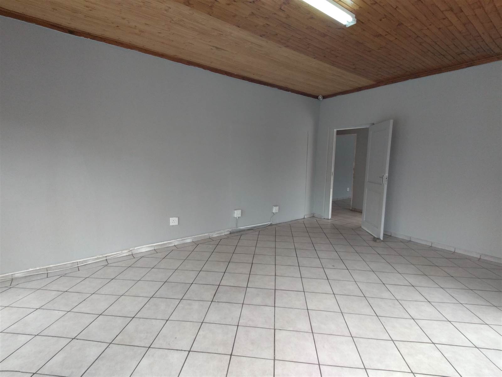 190  m² Commercial space in Bo Dorp photo number 3