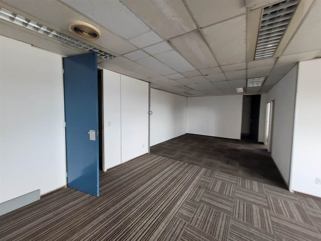 182  m² Commercial space in Kempton Park Central photo number 17