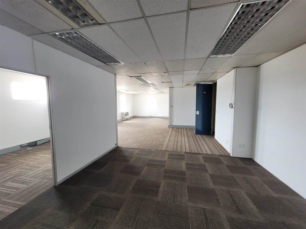 182  m² Commercial space in Kempton Park Central photo number 4