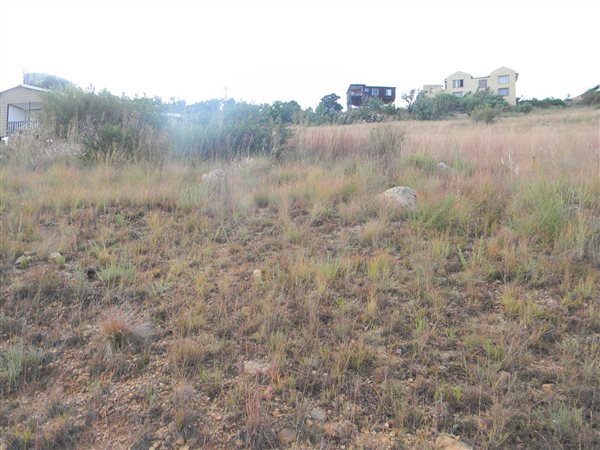 640 m² Land