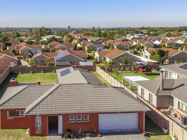 3 Bedroom House 3 Bedroom House