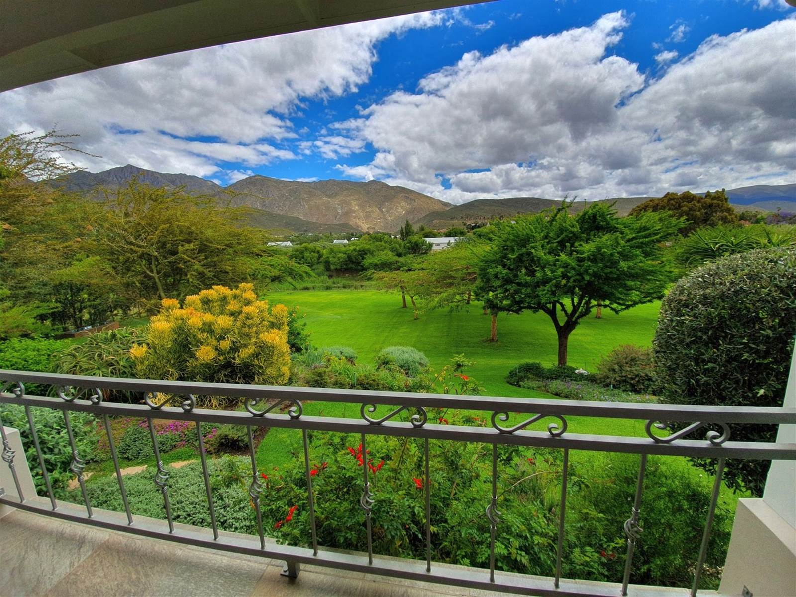 5 Bed House in Montagu photo number 22