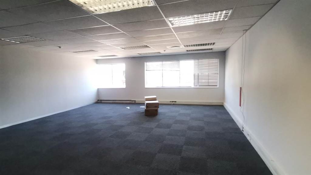 139  m² Commercial space in Essexwold photo number 10