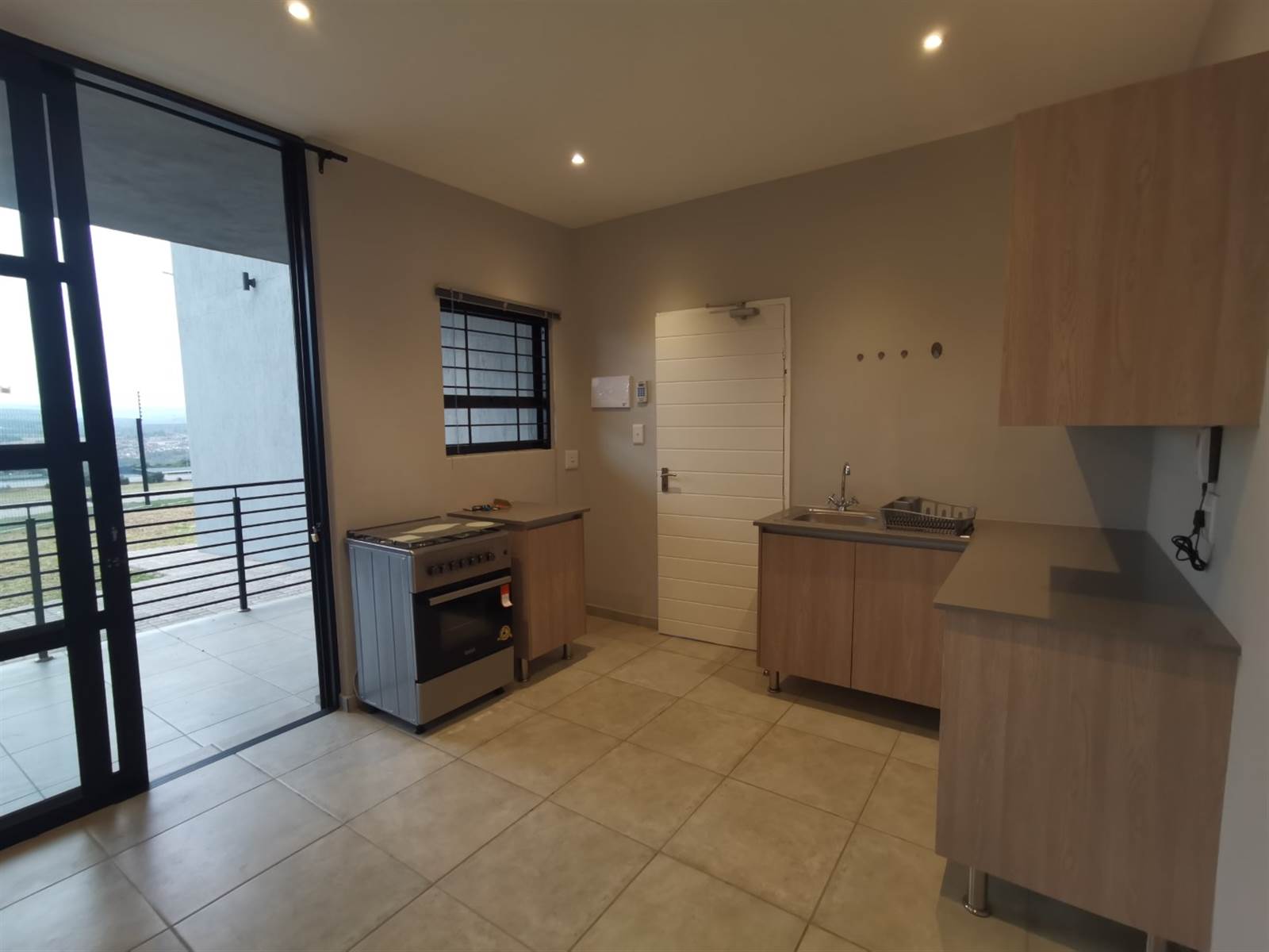 1 Bed Apartment in Nelspruit Central photo number 8