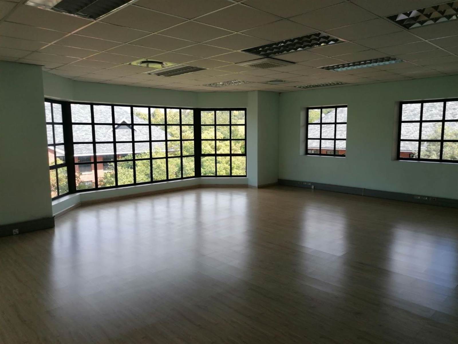 512  m² Commercial space in Bryanston photo number 16