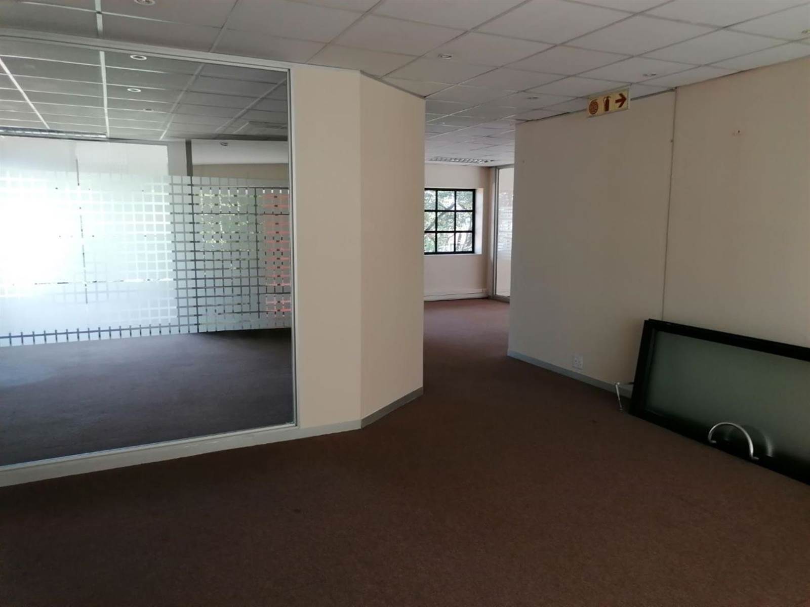 512  m² Commercial space in Bryanston photo number 4