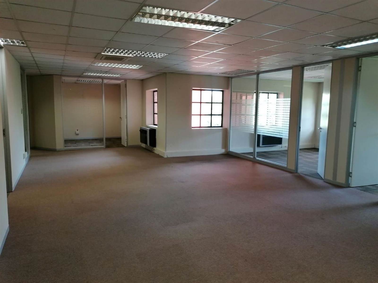 512  m² Commercial space in Bryanston photo number 8