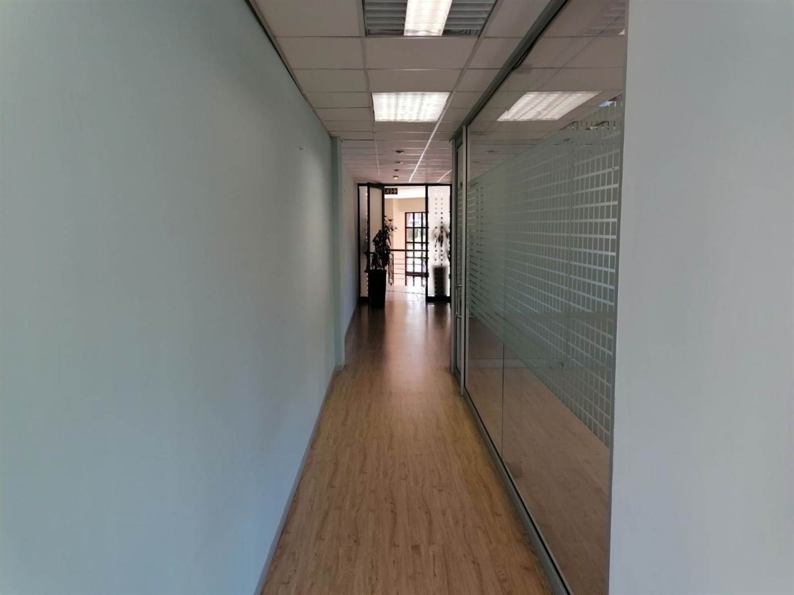512  m² Commercial space in Bryanston photo number 13