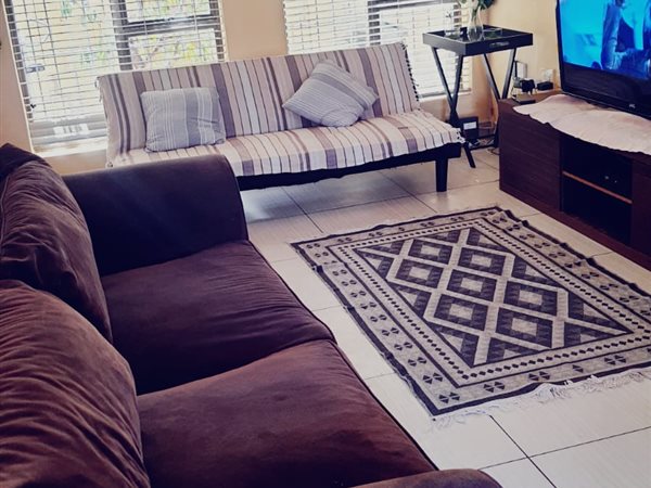 2 Bed Townhouse in Humansdorp