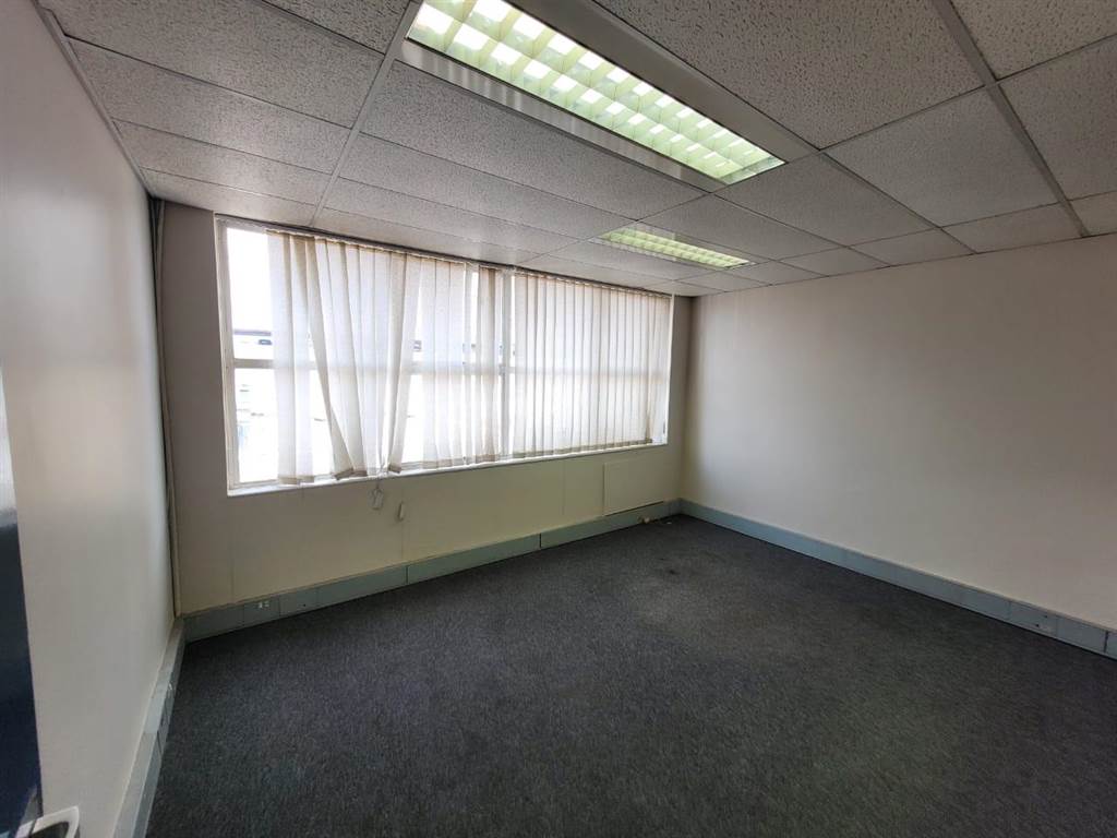 205  m² Commercial space in Kempton Park Central photo number 5
