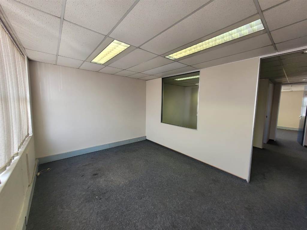 205  m² Commercial space in Kempton Park Central photo number 8