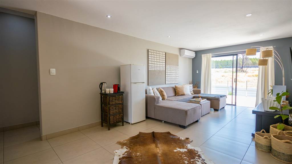 4 Bed House in Mooikloof Equestrian Estate photo number 26