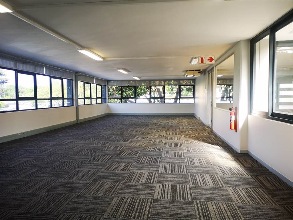 659  m² Commercial space in Greenside photo number 15