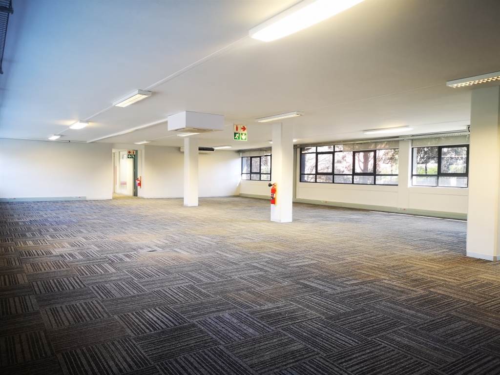 659  m² Commercial space in Greenside photo number 9