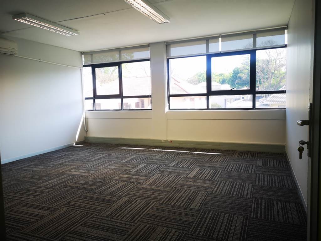 659  m² Commercial space in Greenside photo number 7