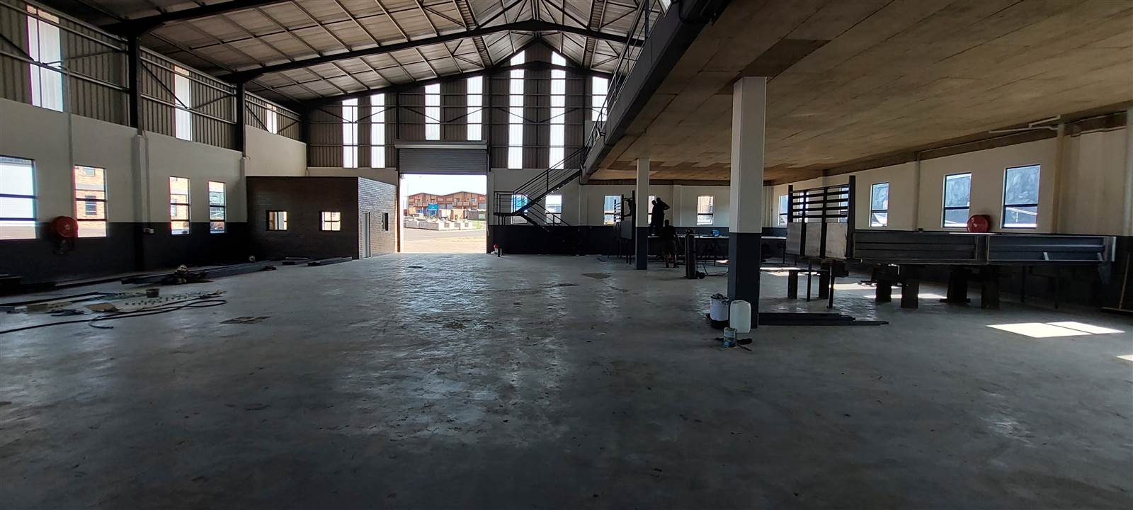 875  m² Industrial space in Clayville photo number 4