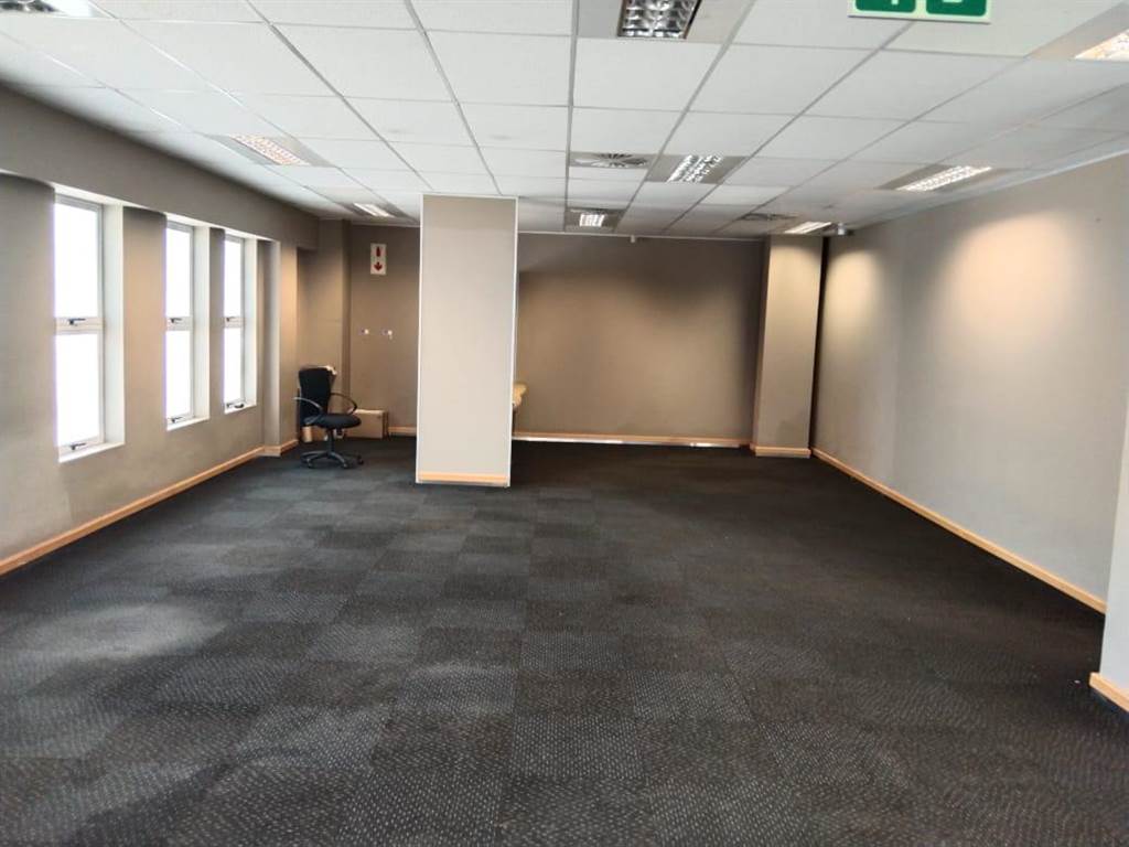 599  m² Commercial space in Morningside photo number 3