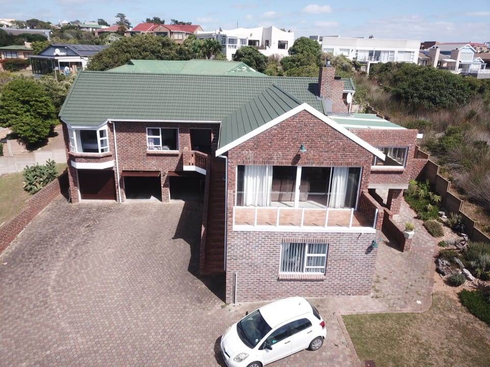 5 Bed House in Stilbaai photo number 17