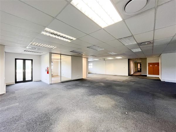 357  m² Office Space