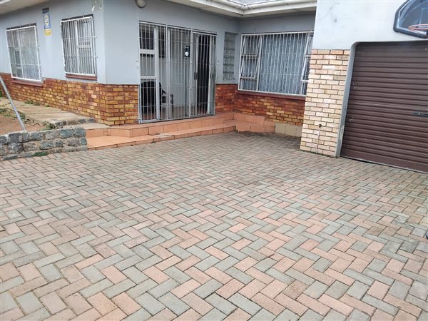 3 Bedroom House 3 Bedroom House