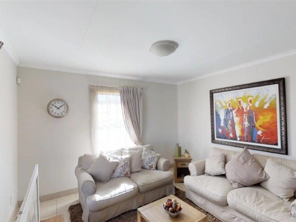 3 Bed House in Thatch Hill Estate