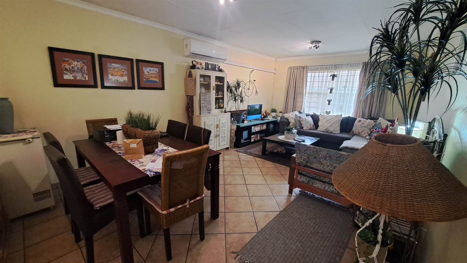 2 Bed Apartment in Rietfontein photo number 6