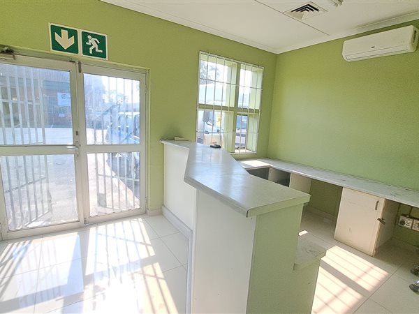 414 m² Commercial space 414 m² Commercial space