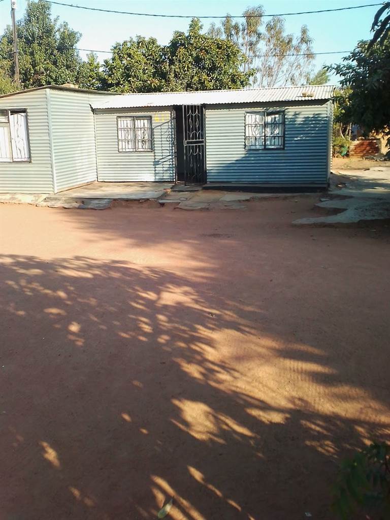 400 m² Land available in Lethlabile photo number 4