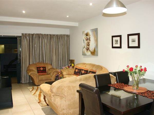 2 Bed Townhouse in Sandown photo number 7